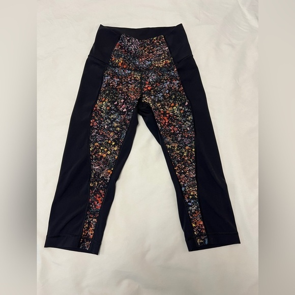 Lululemon Wunder Under Crop High-Rise *Curve 17" - Picture 3 of 8